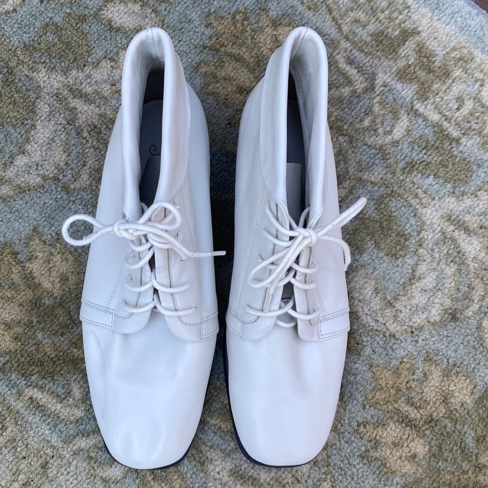St. John’s Bay white leather booties size 8